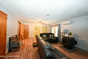 322 Brentwood Dr, Bushkill, PA 18324 - Photo 11