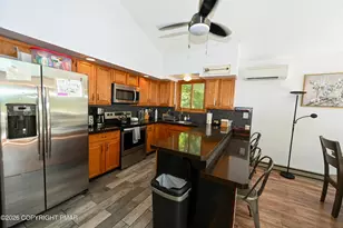 322 Brentwood Dr, Bushkill, PA 18324 - Photo 27