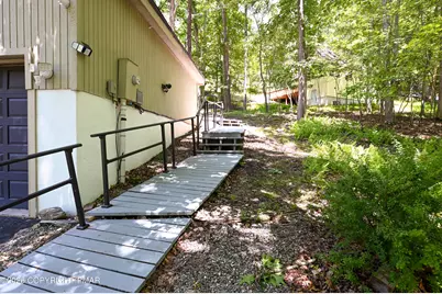  322 Brentwood Drive, Bushkill, PA 18324 - Photo 41
