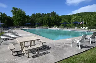 322 Brentwood Dr, Bushkill, PA 18324 - Photo 51