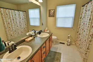 4826 Somerset Ln, Macungie, PA 18062 - Photo 39