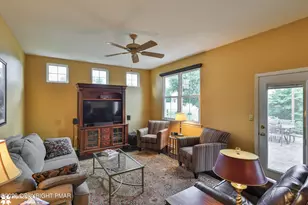 4826 Somerset Ln, Macungie, PA 18062 - Photo 13