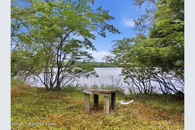  135 Blue Heron Circle, Pocono Summit, PA 18346 - Photo 5