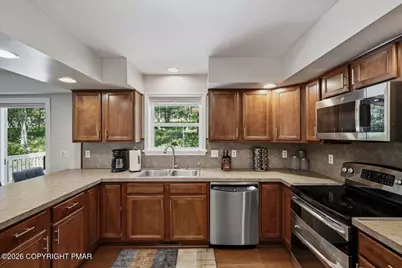  1212 N Whittaker Drive, Bushkill, PA 18324 - Photo 7