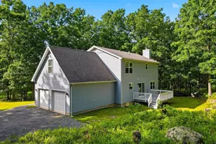 1212 N Whittaker Dr, Bushkill, PA 18324 - Photo 33
