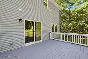 1212 N Whittaker Dr, Bushkill, PA 18324 - Photo 29