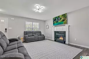 401 Pierce Ln, East Stroudsburg, PA 18301 - Photo 7