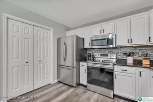 401 Pierce Ln, East Stroudsburg, PA 18301 - Photo 27