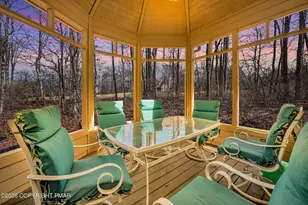 726 Pinecrest Dr, Pocono Pines, PA 18350 - Photo 41
