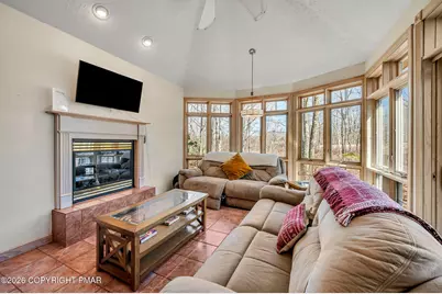  726 Pinecrest Drive, Pocono Pines, PA 18350 - Photo 7