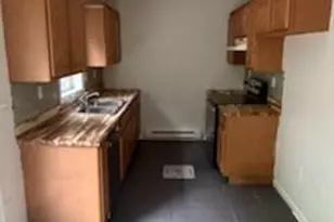 822 Sarah St, Stroudsburg, PA 18360 - Photo 3