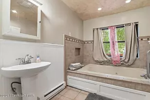 184 Cambridge Ct, Bushkill, PA 18324 - Photo 11