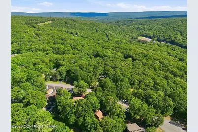  184 Cambridge Court, Bushkill, PA 18324 - Photo 41