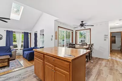  184 Cambridge Court, Bushkill, PA 18324 - Photo 7