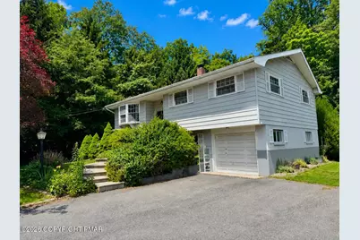  34 Parkway Drive, Stroudsburg, PA 18360 - Photo 3