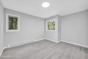 2306 Chatham Ct, Middle Smithfield, PA 18324 - Photo 13