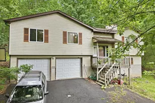 172 Dorchester Dr, Bushkill, PA 18324 - Photo 3