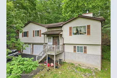  172 Dorchester Drive, Bushkill, PA 18324 - Photo 1