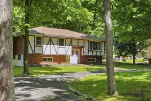 1159 Pocono Mountain Lake Dr, Bushkill, PA 18324 - Photo 1