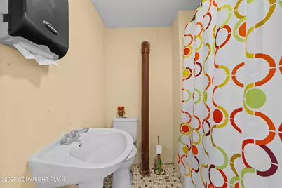 1804 Elmhurst Drive, Whitehall, PA 18052 - Photo 35