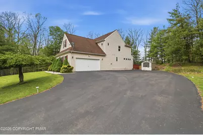  1323 Crossing Lane, Stroudsburg, PA 18360 - Photo 3