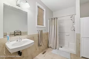 1323 Crossing Ln, Stroudsburg, PA 18360 - Photo 31