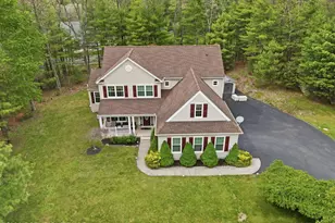 1323 Crossing Ln, Stroudsburg, PA 18360 - Photo 3