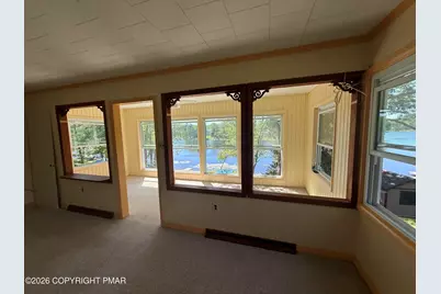  218 W Mountain Lake Drive, Bear Creek Township, PA 18702 - Photo 5