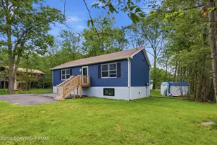 1073 7 Nations Dr, Tobyhanna, PA 18466 - Photo 3