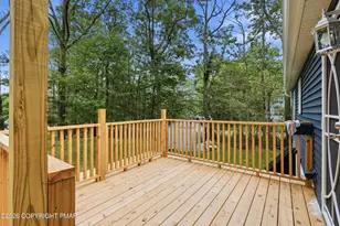 1073 7 Nations Dr, Tobyhanna, PA 18466 - Photo 35