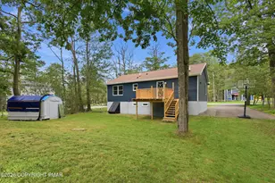 1073 7 Nations Dr, Tobyhanna, PA 18466 - Photo 37