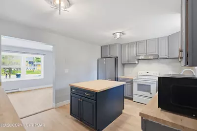  1073 Seven Nations Drive, Tobyhanna, PA 18466 - Photo 11