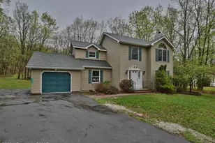 1158 Brian Ln, Effort, PA 18330 - Photo 3