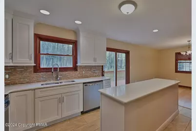  1158 Brian Lane, Effort, PA 18330 - Photo 13
