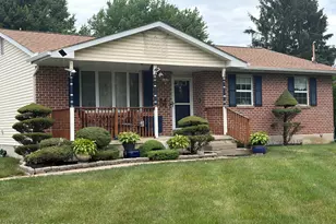 568 E West St, Wind Gap, PA 18091 - Photo 1