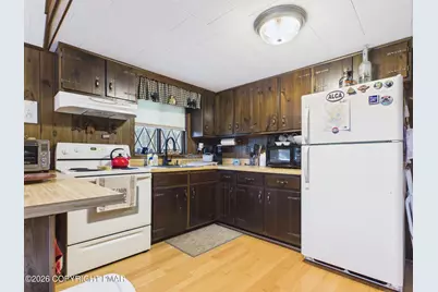  142 Canoe Trail, Pocono Lake, PA 18347 - Photo 13
