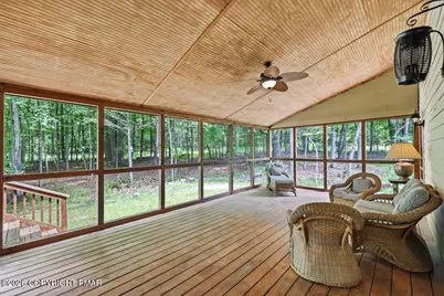  128 Creekside Road, Buck Hill Falls, PA 18323 - Photo 17