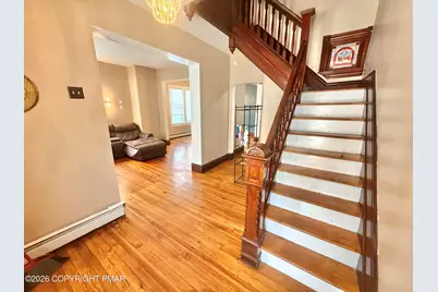  332 South Street, Jim Thorpe, PA 18229 - Photo 3