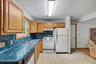 208 Murray Hill Rd, East Stroudsburg, PA 18302 - Photo 17