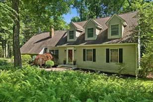 875 Greenview Dr, Stroudsburg, PA 18360 - Photo 1
