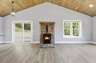 300 Gumbletown Rd, Paupack, PA 18451 - Photo 23