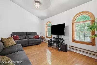  677 Clubhouse Drive, East Stroudsburg, PA 18302 - Photo 7