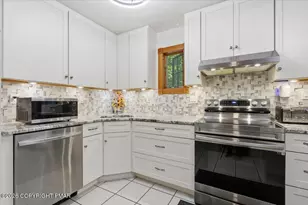 677 Clubhouse Dr, East Stroudsburg, PA 18302 - Photo 11
