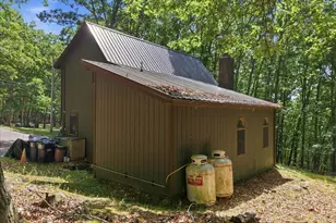 677 Clubhouse Dr, East Stroudsburg, PA 18302 - Photo 39