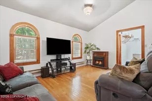677 Clubhouse Dr, East Stroudsburg, PA 18302 - Photo 3