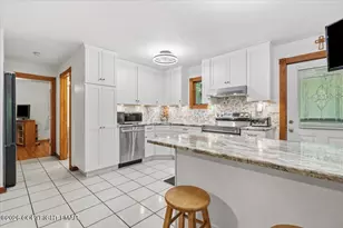 677 Clubhouse Dr, East Stroudsburg, PA 18302 - Photo 9