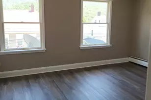 418 Center Ave, Jim Thorpe, PA 18229 - Photo 3