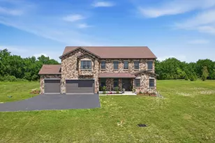 130 Longenbach Ave, Nazareth, PA 18064 - Photo 1