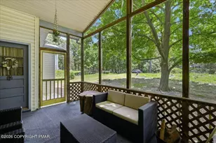 214 Hummingbird Trl, Bushkill, PA 18324 - Photo 11