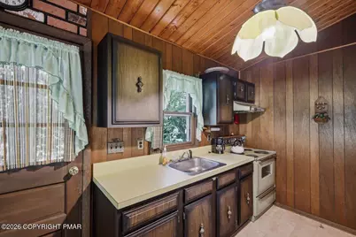 214 Hummingbird Trail, Bushkill, PA 18324 - Photo 21